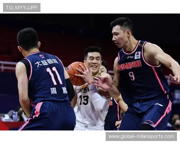 CBA 球员用防守转换发动终极进攻