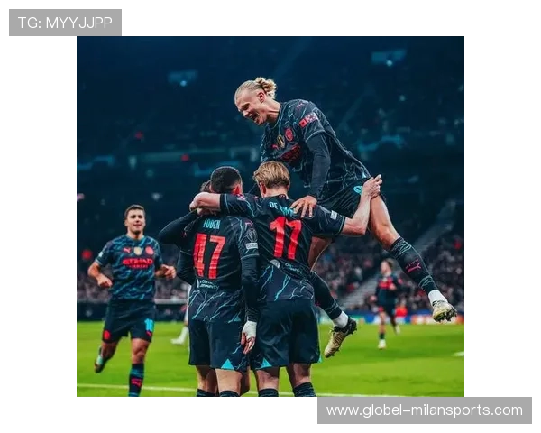 曼城弧顶区域形成空间，福登贴地抽射成功