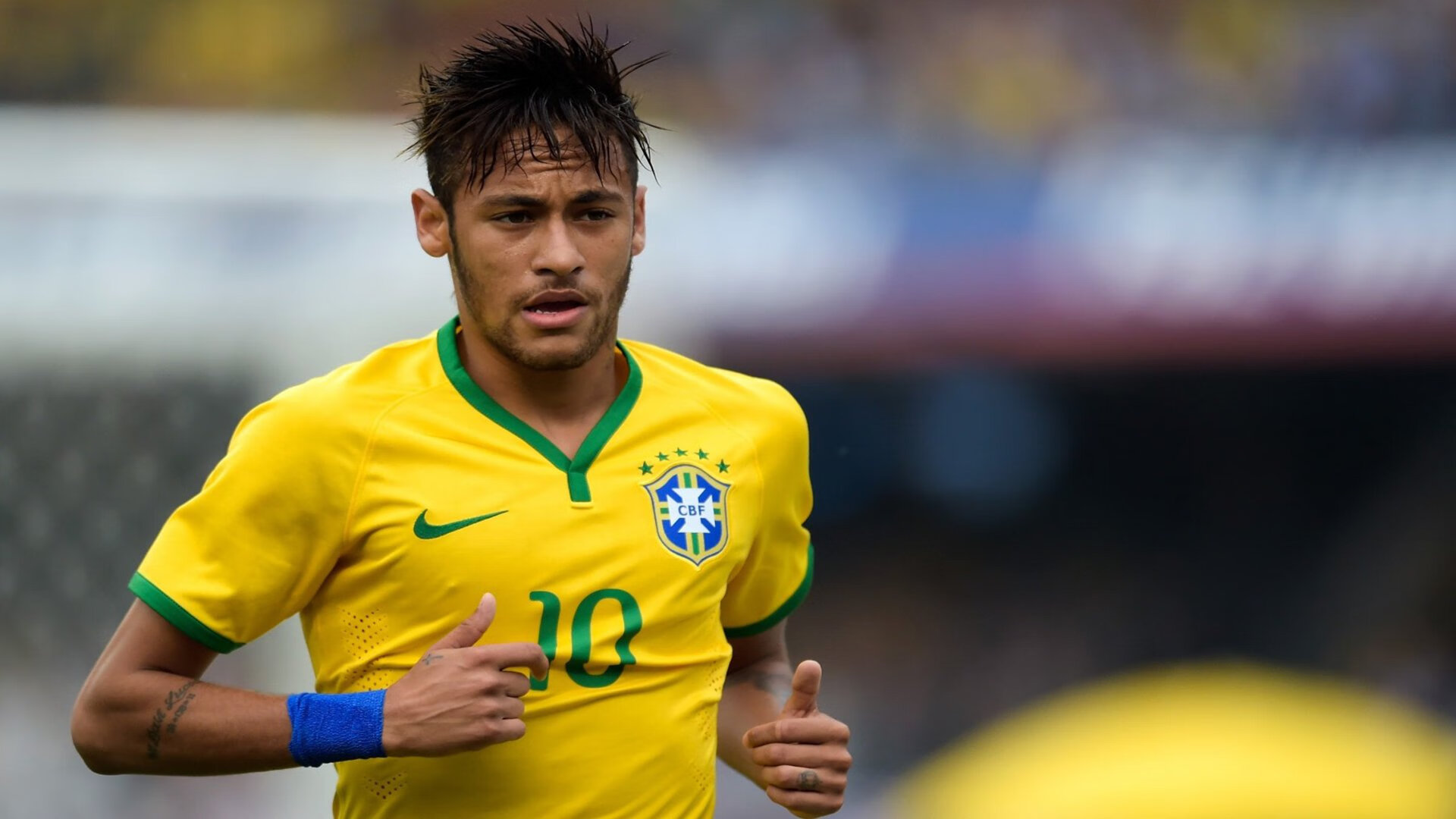 拜仁慕尼黑领跑德甲，争冠遥遥领先